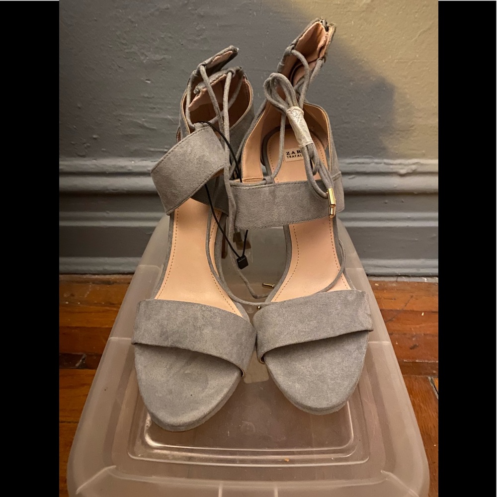Never worn Grey Zara Suede Sandal